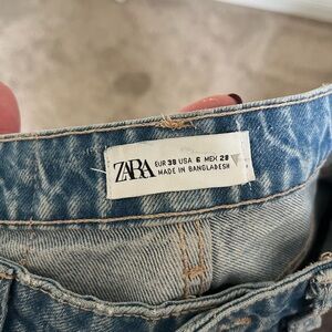 Zara Medium Wash Jeans